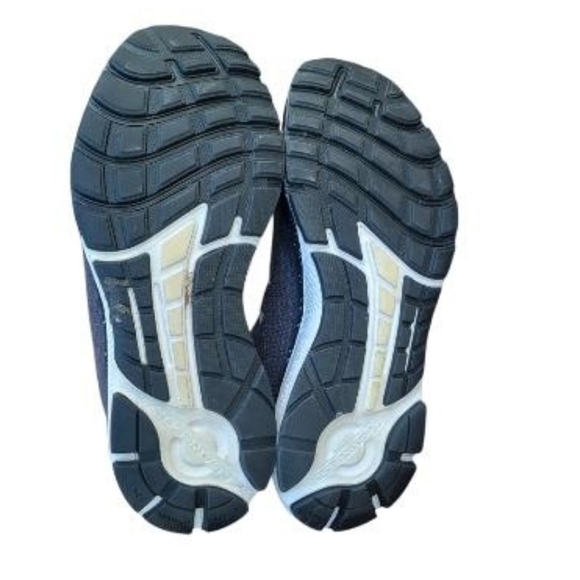 Under Armour Charged Escape 3 Athletic Run Tennis Shoe Sneaker Black Women 11 D - Picture 7 of 10